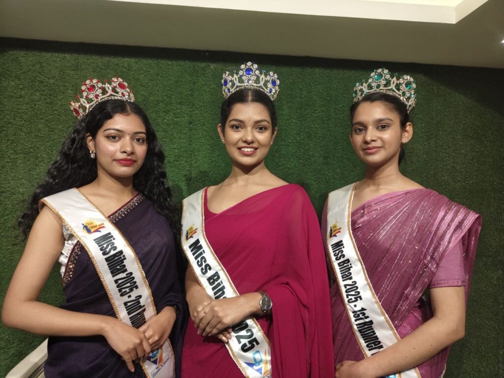 मिस बिहार 2025 बनी श्रेया, तीनों प्रतियोगियों ने बताया जीत का मंत्र