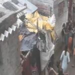 जमुई में महिला को घर से बाहर निकालकर पीटा, सोने की चेन छीनने का आरोप; CCTV में कैद हुई घटना