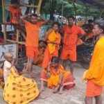 लखीसराय में कांवरियों से भरी बस खाई में गिरी, 10 घायल; चालक पर नशे में बस चलाने का आरोप