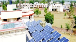 बिहार स्कूलों में सोलर पैनल लगेंगे