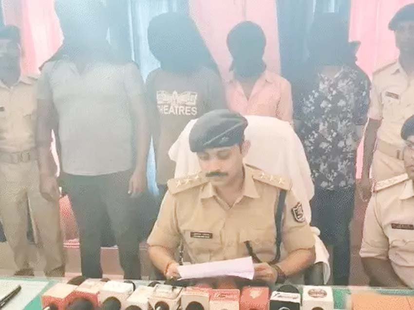 पूर्णिया में 246 किलो गांजा जब्त