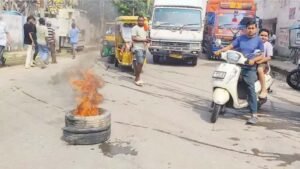 पटना में जलजमाव पर प्रदर्शन