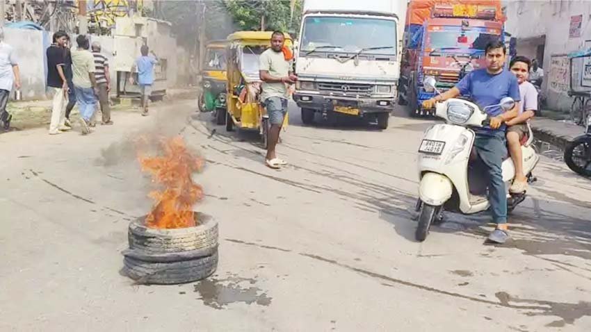 पटना में जलजमाव पर प्रदर्शन