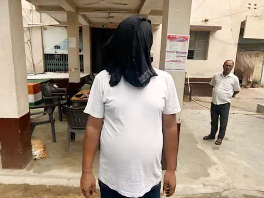 जालसाज
