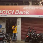 ICICI बैंक ग्राहकों को झटका, 1 दिसंबर से बदलेंगे ये चार्ज, महंगी होंगी ये सेवाएं