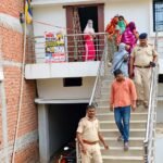 पटना के गेस्ट हाउस में पुलिस का छापा, 9 युवतियां और 6 युवक पकड़े गए, मैनेजर भी गिरफ्तार